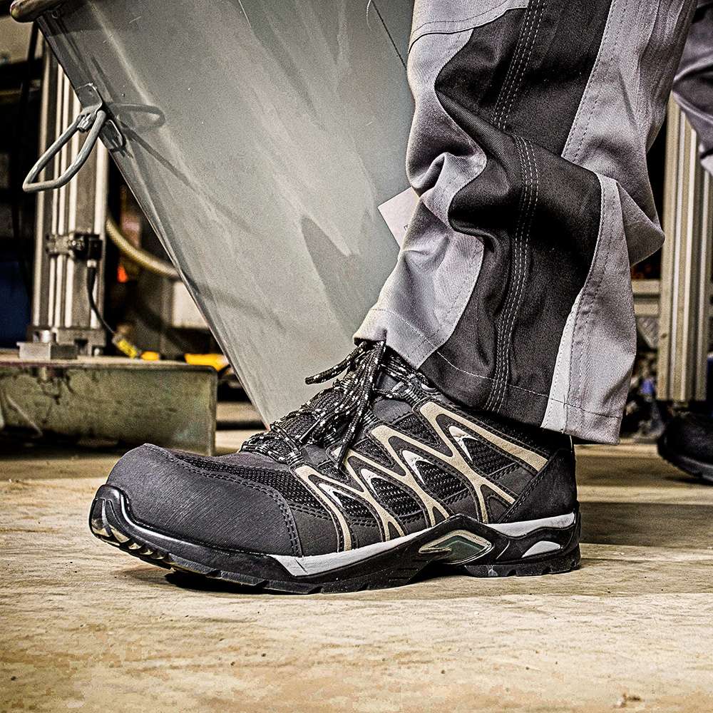 Safety shoes sport shop